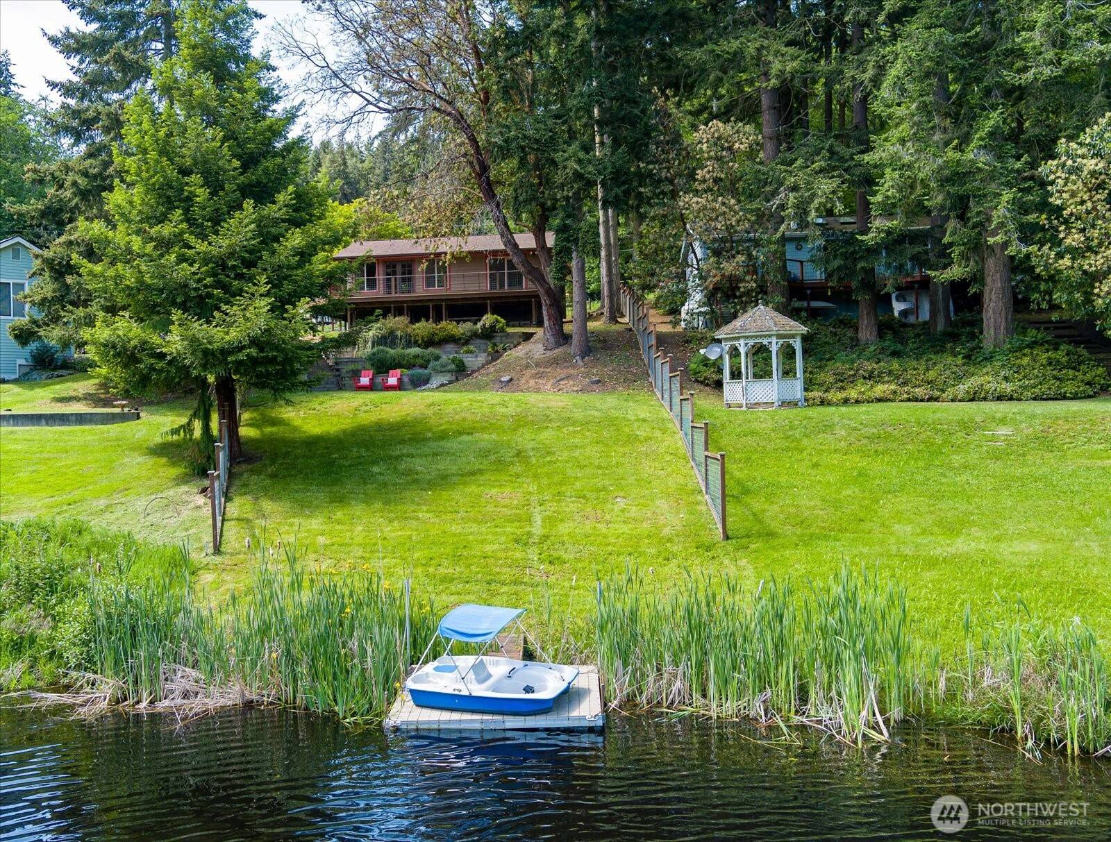 Greenbank, WA 98253,1069 Honeymoon Lake DR