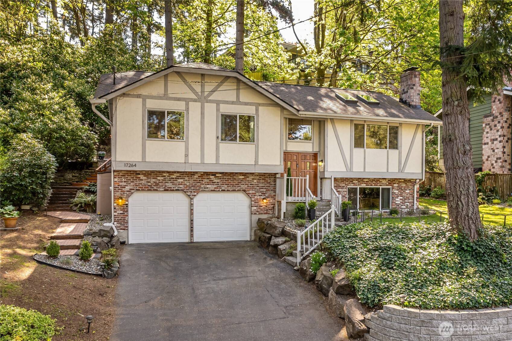 Shoreline, WA 98133,17264 Greenwood PL N