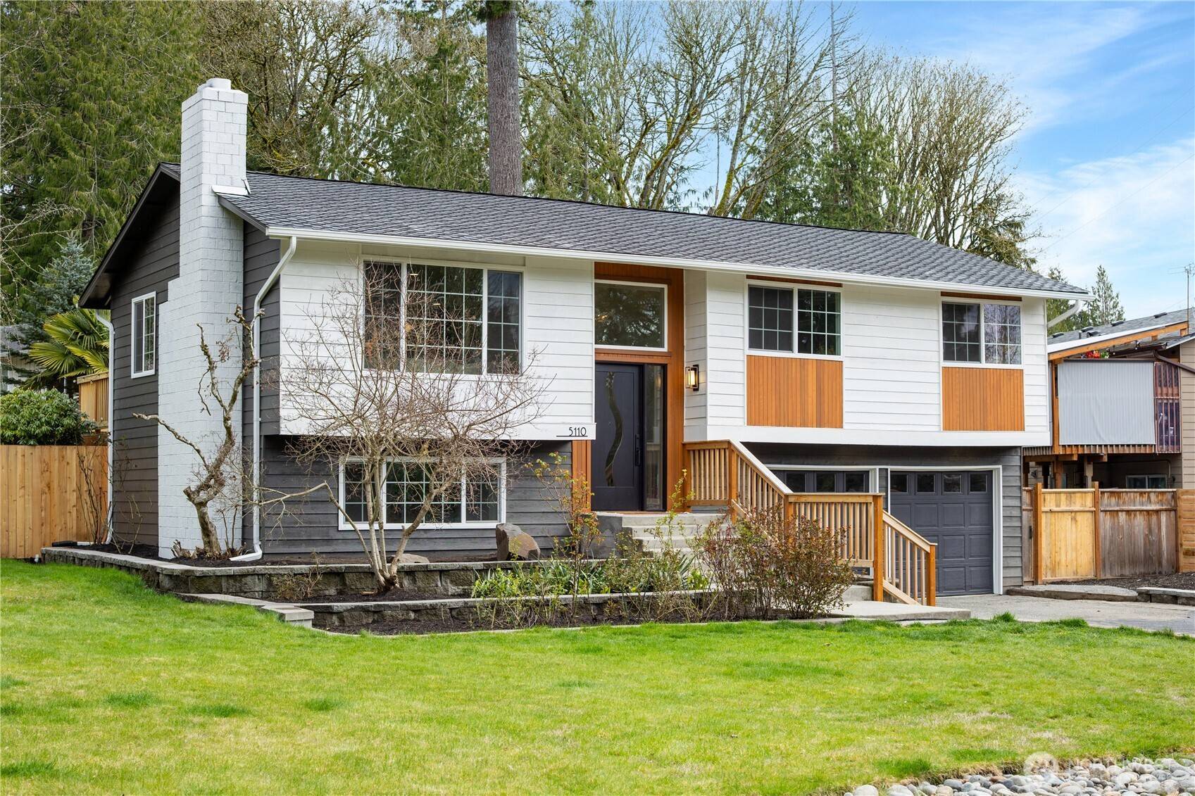Edmonds, WA 98026,5110 Monticello DR