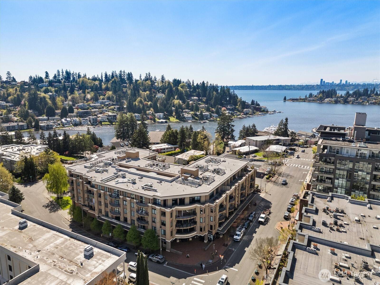 Bellevue, WA 98004,10047 Main ST #219
