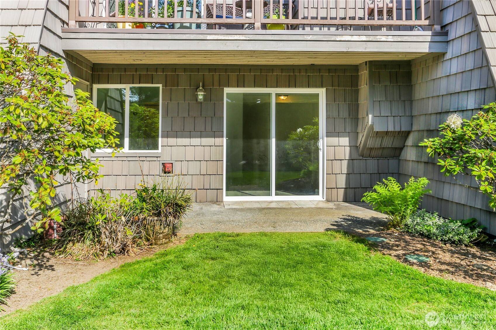 Edmonds, WA 98026,21615 80th AVE W #101