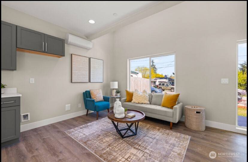 Burien, WA 98168,152 S 132nd ST