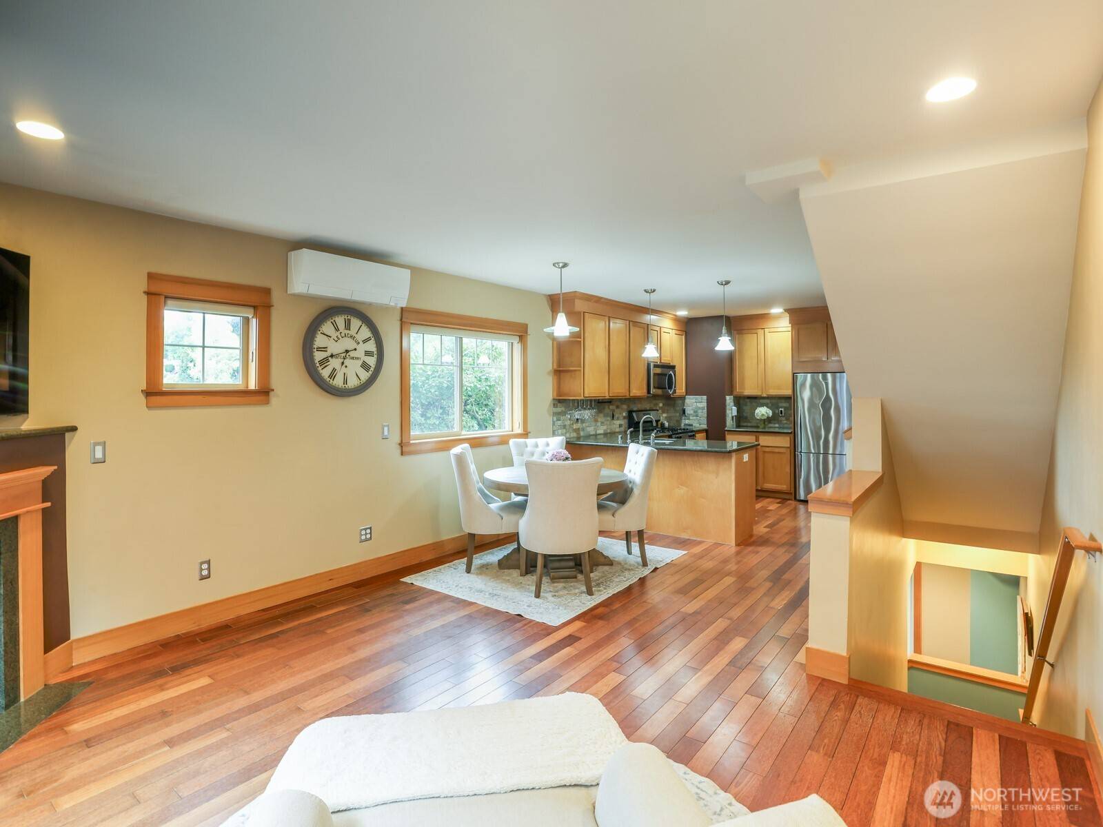 Seattle, WA 98136,5416 Fauntleroy WAY SW #A