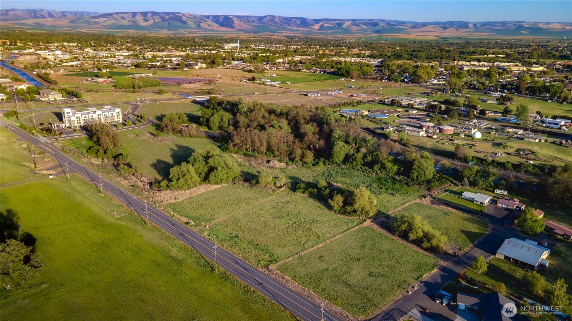 Walla Walla, WA 99362,1595 Heritage RD