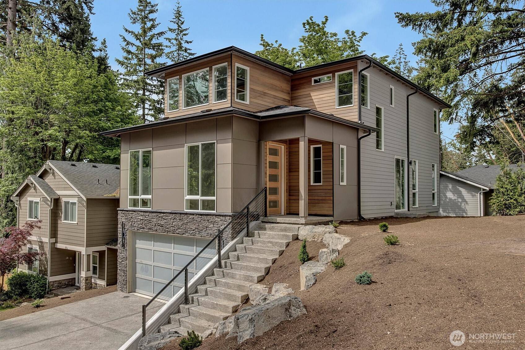 Sammamish, WA 98074,1343 211th AVE NE