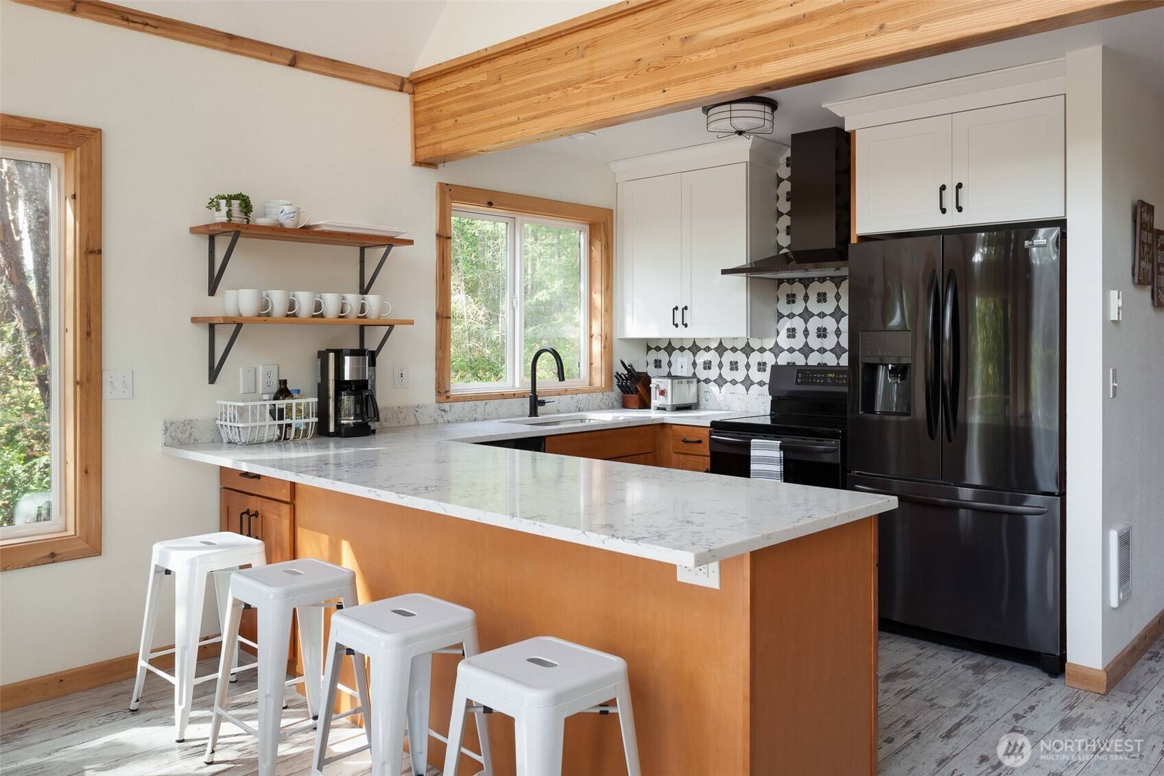 Anderson Island, WA 98303,11017 Matthews WAY