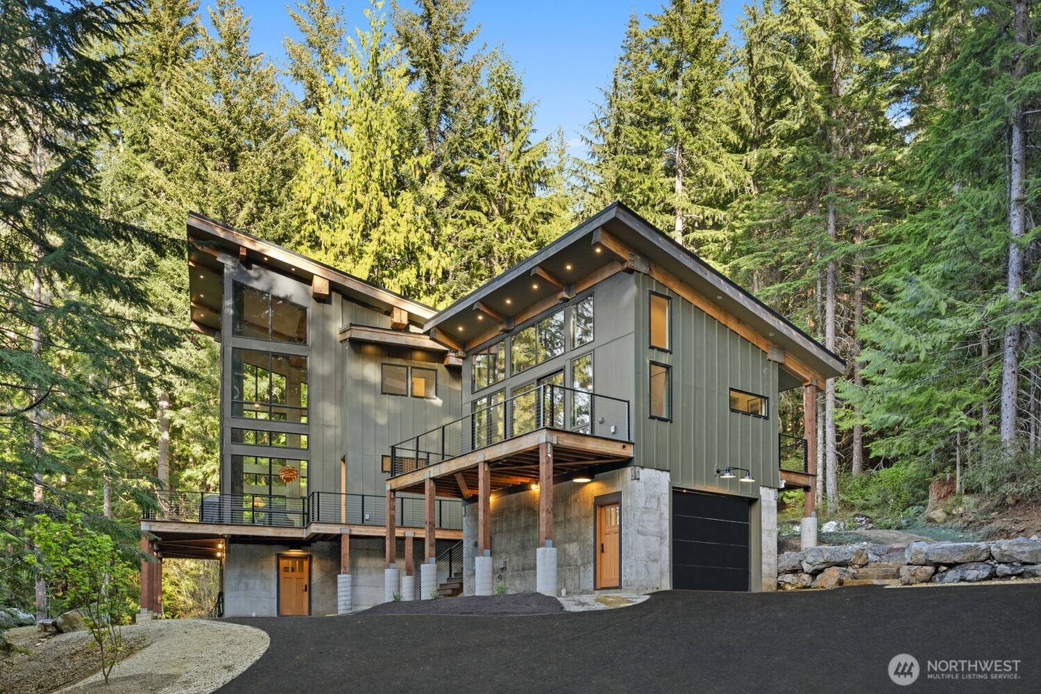 Easton, WA 98925,2982 Kachess Lake RD