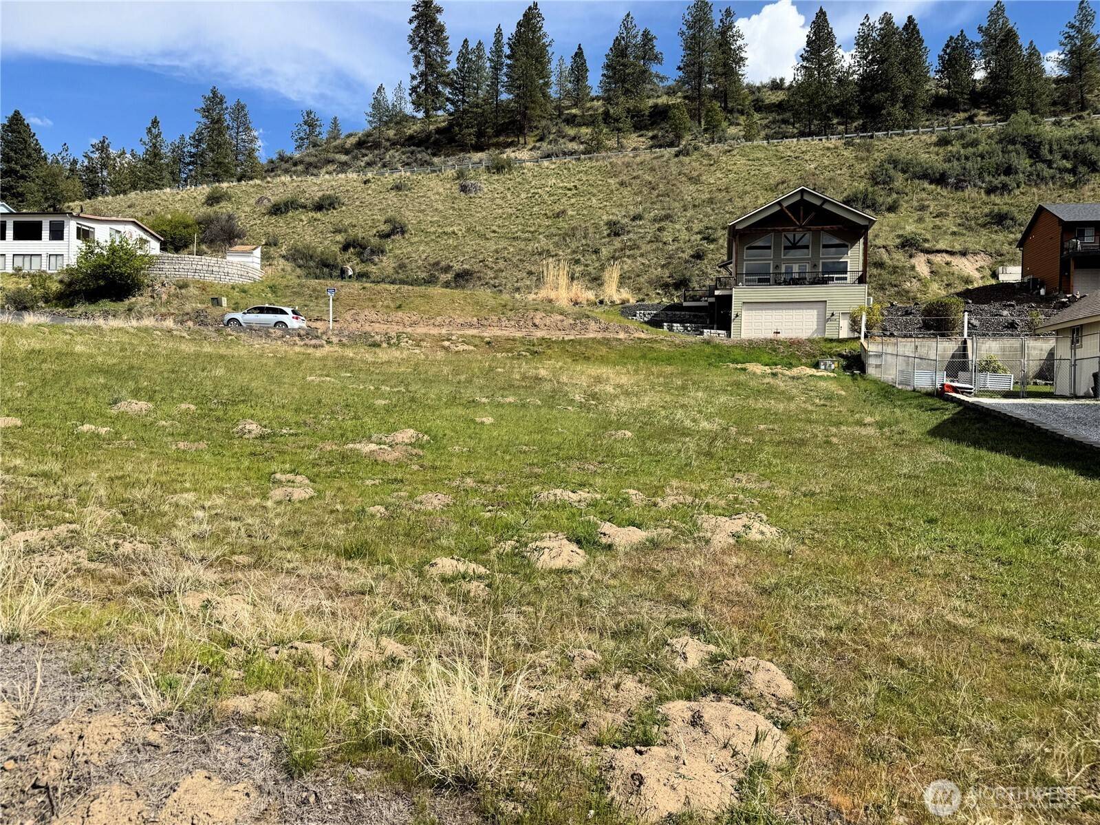 Davenport, WA 99122,3317 Roosevelt DR