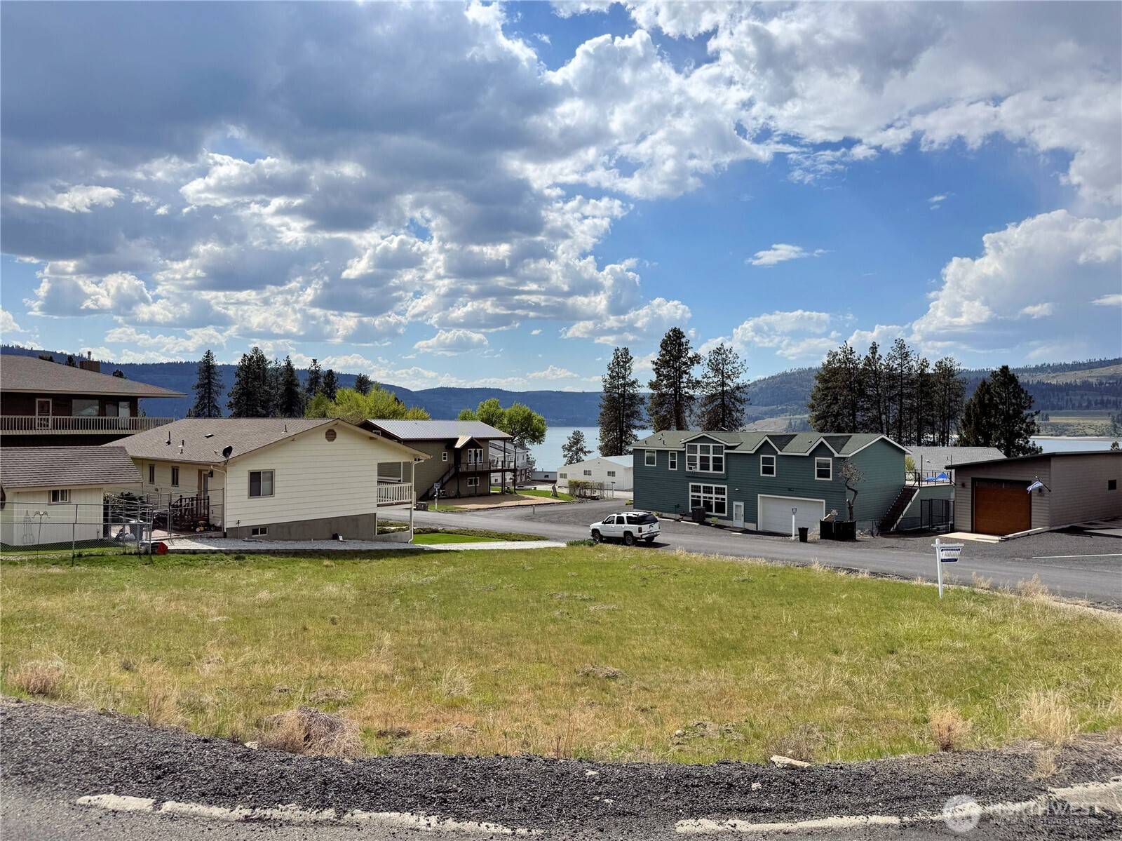 Davenport, WA 99122,3317 Roosevelt DR