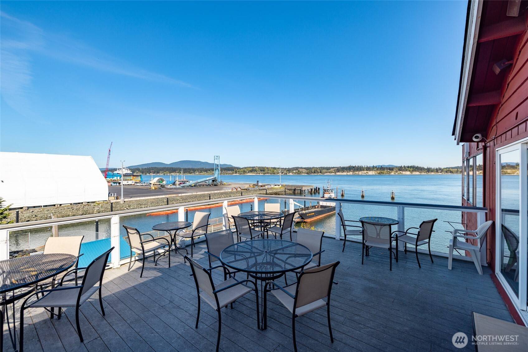 Anacortes, WA 98221,209 T Avenue