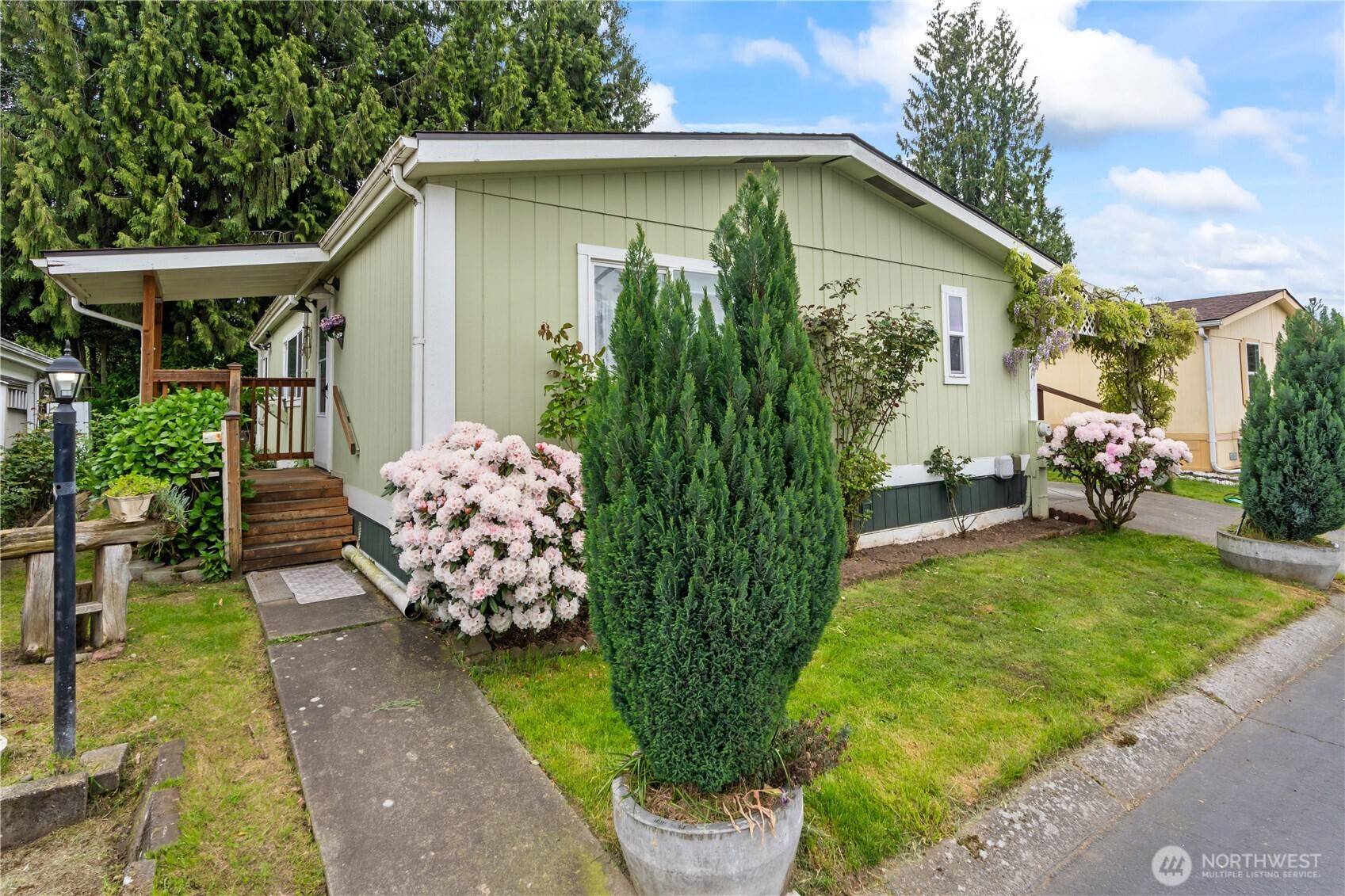 Auburn, WA 98002,607 37th ST SE #92