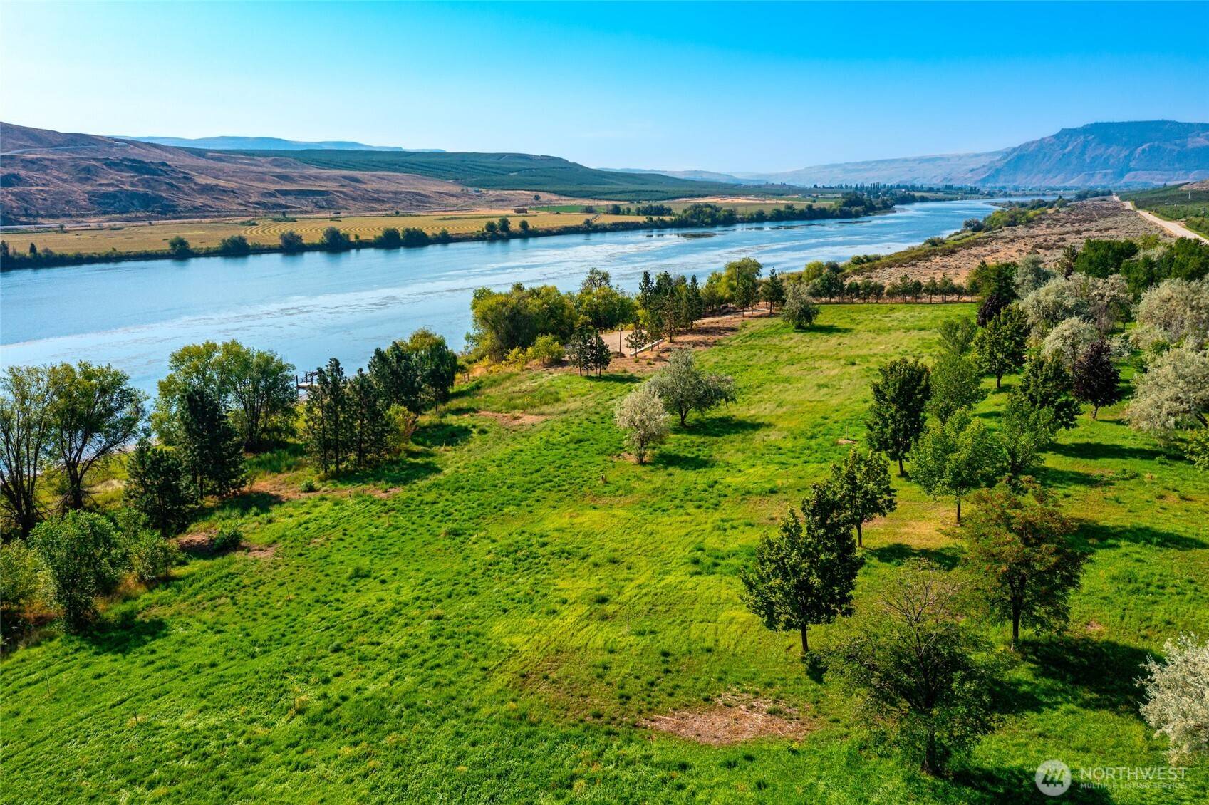 Brewster, WA 98812,306 Monse River RD