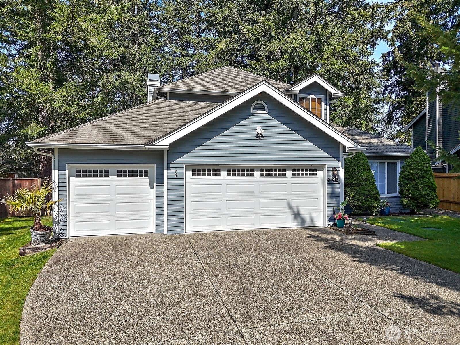 Kent, WA 98042,21418 SE 292nd PL