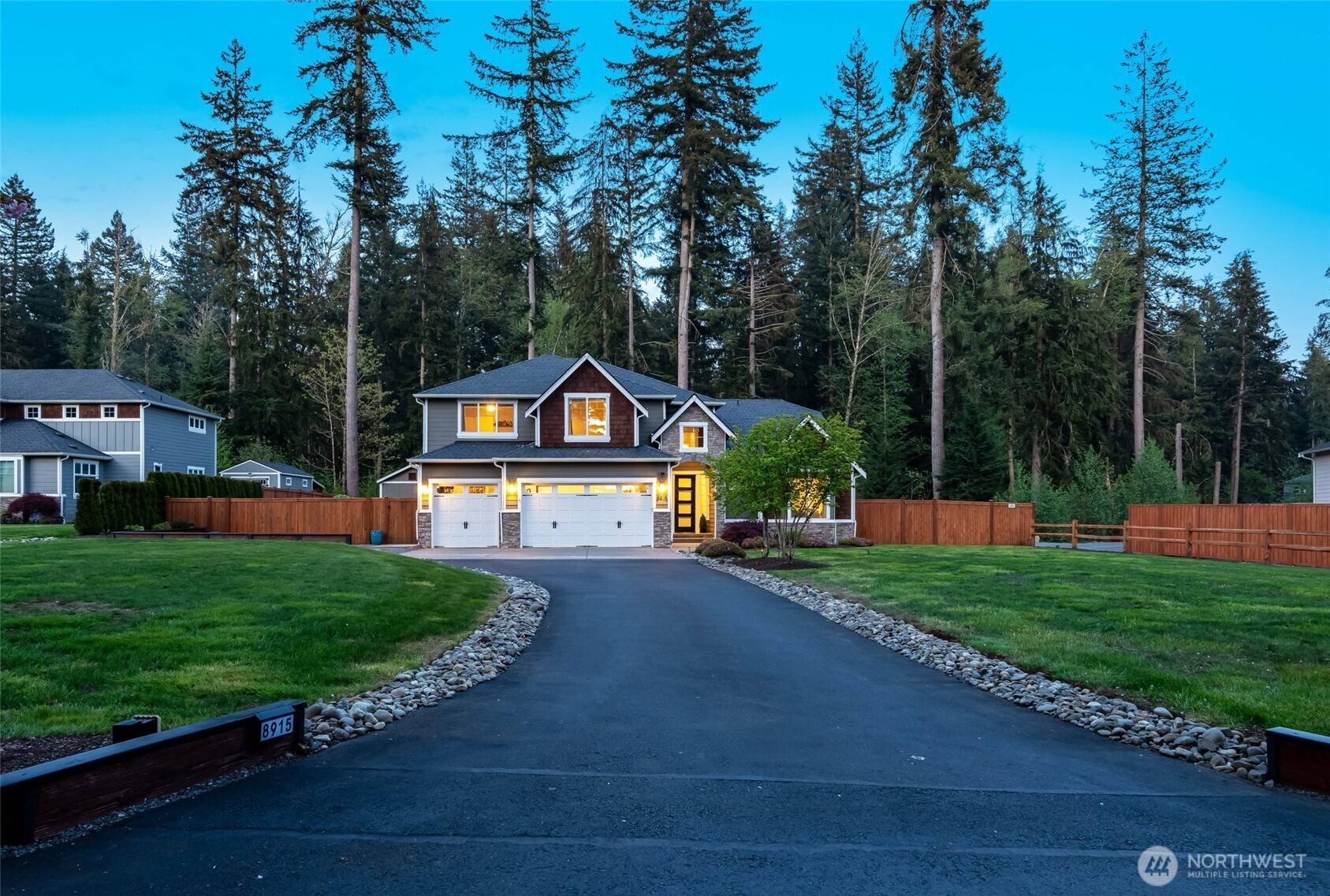 Lake Stevens, WA 98258,8915 115th DR NE