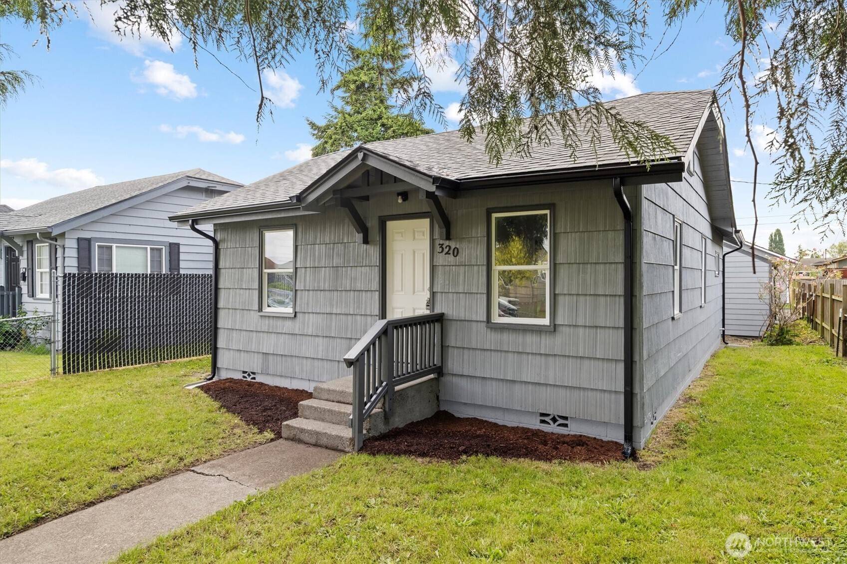 Longview, WA 98632,320 Beech ST