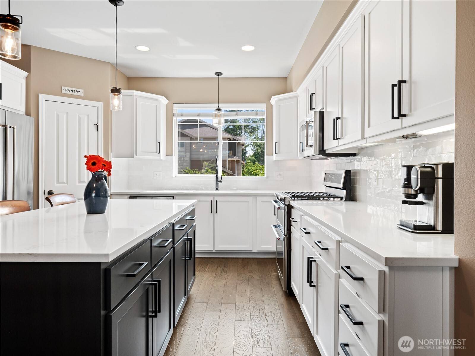 Renton, WA 98059,301 Chelan PL NE #C2