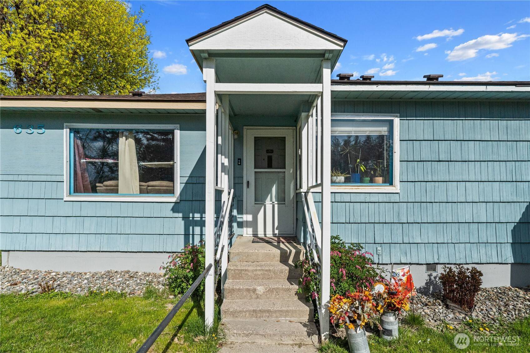Colville, WA 99114,635 S Cedar ST