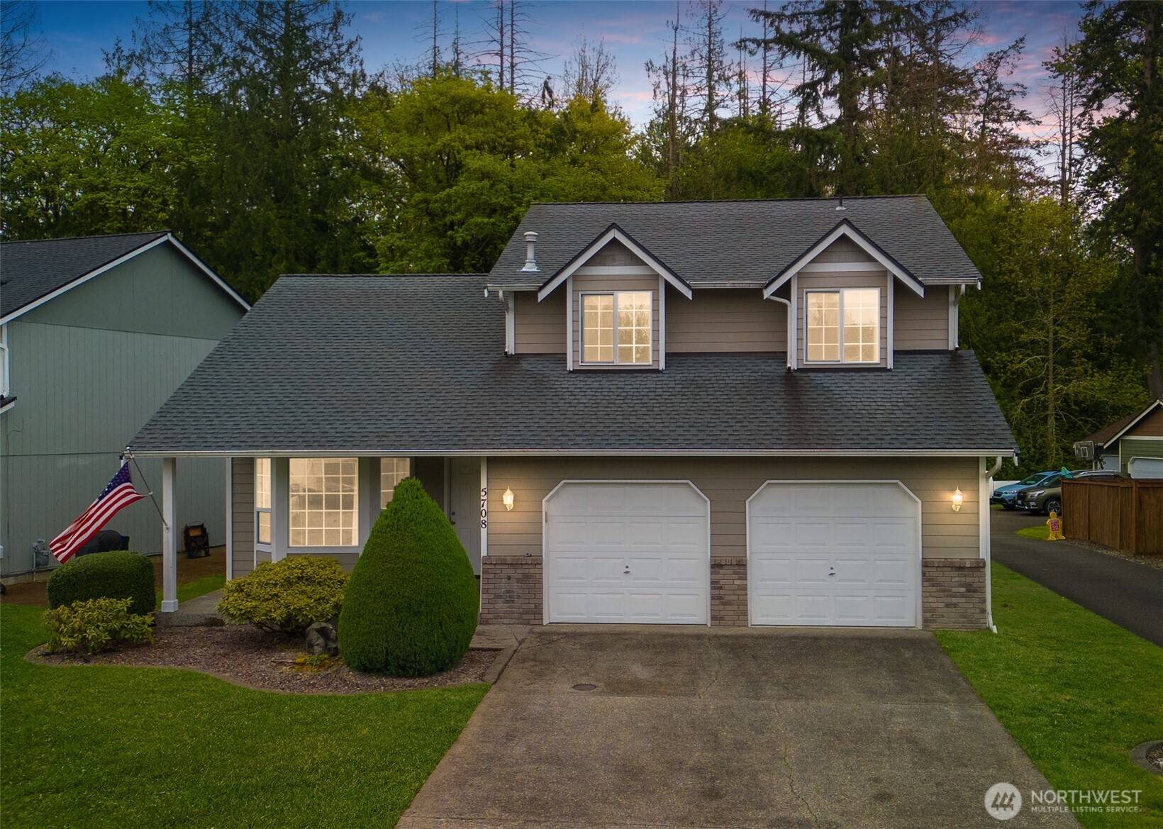 Spanaway, WA 98387,5708 209th ST E