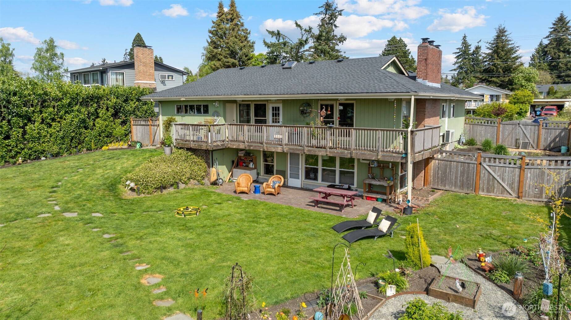 Tacoma, WA 98406,1122 N Skyline DR