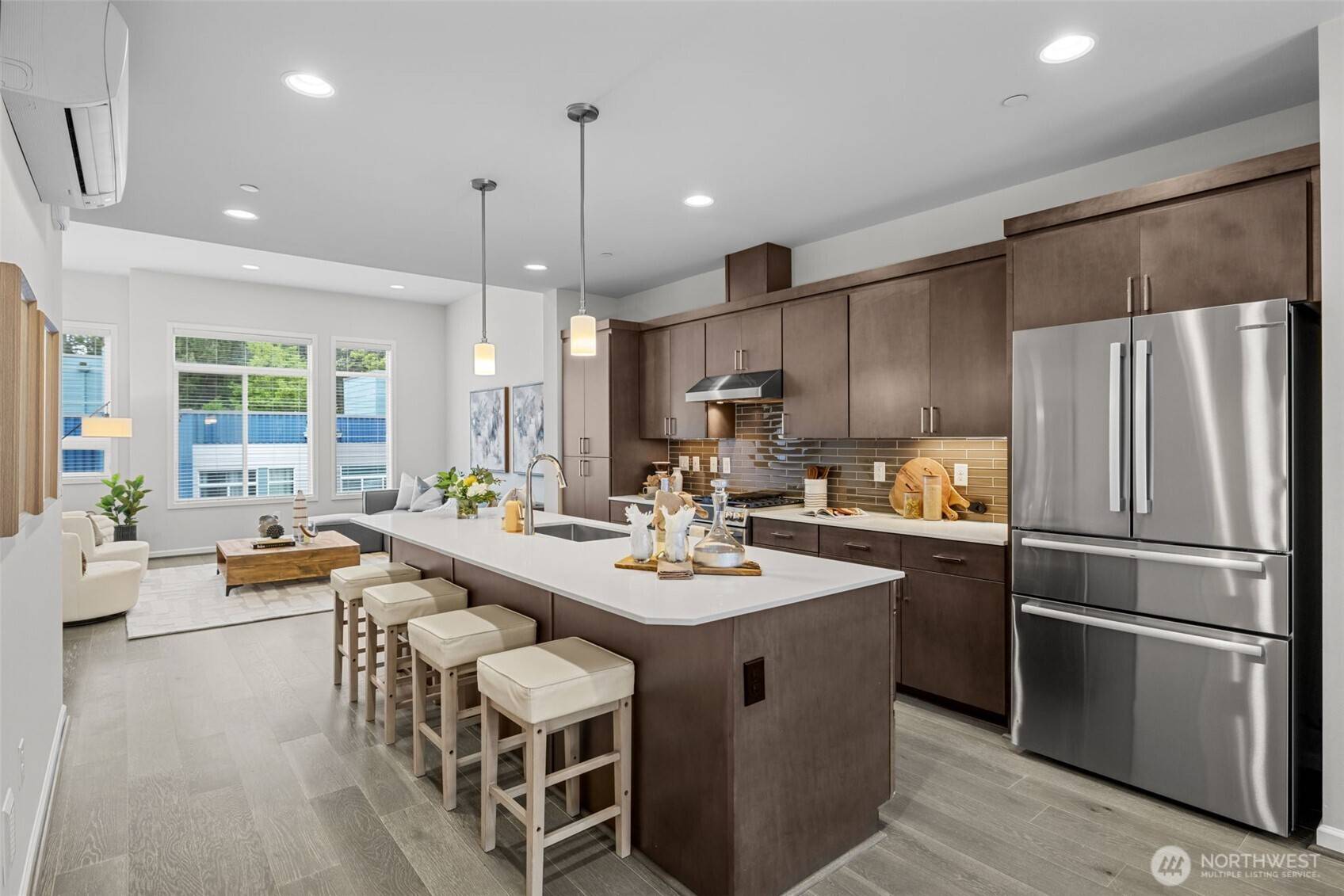 Kirkland, WA 98034,7629 NE 122nd CT #7