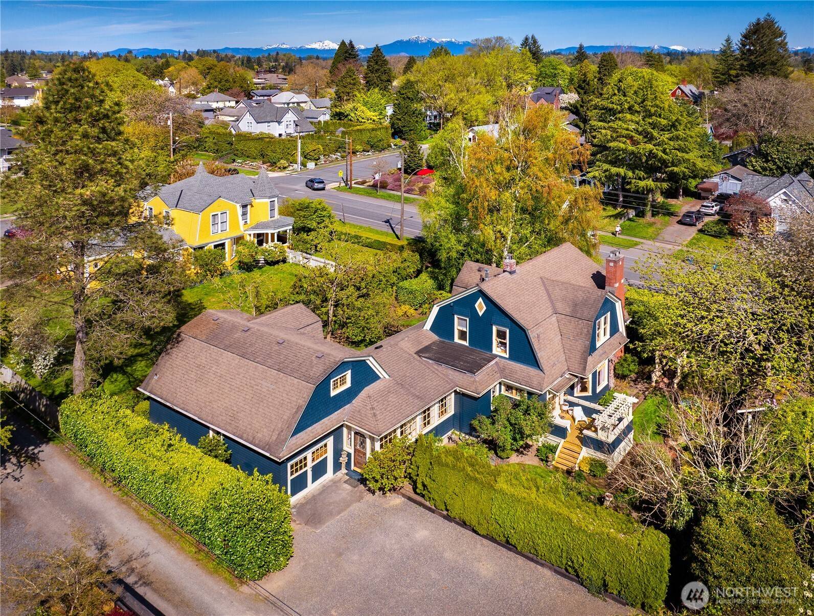 Snohomish, WA 98290,322 AVENUE D
