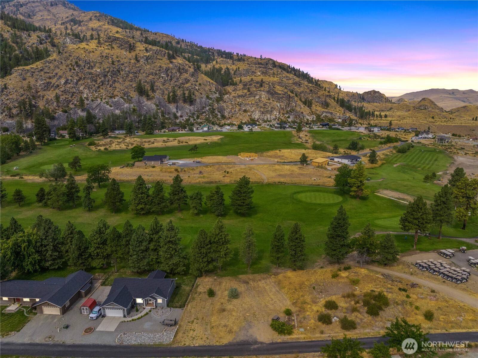 Pateros, WA 98846,103 Golf Course DR