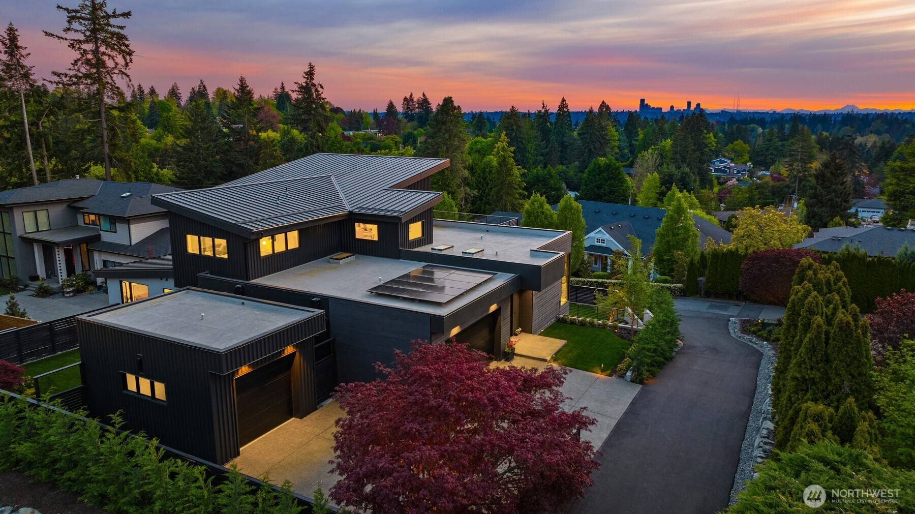 Bellevue, WA 98004,1032 89th AVE NE
