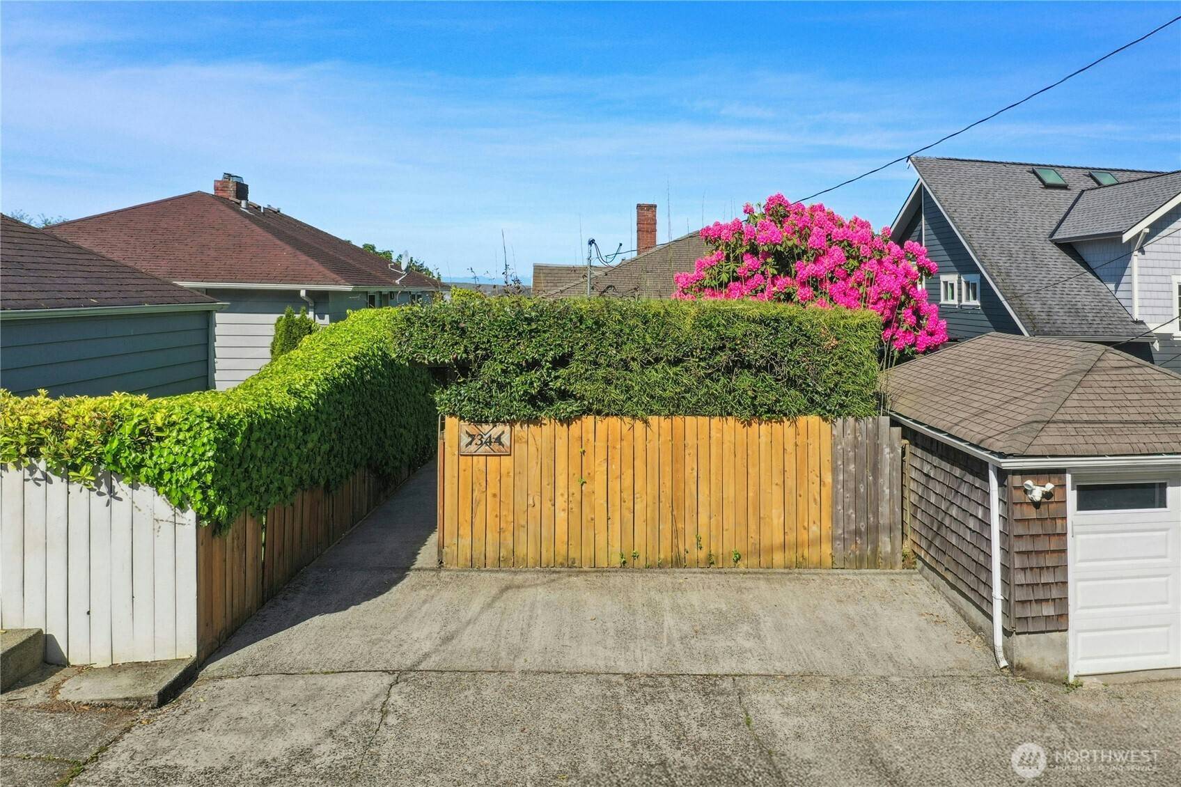 Seattle, WA 98136,7344 44th AVE SW