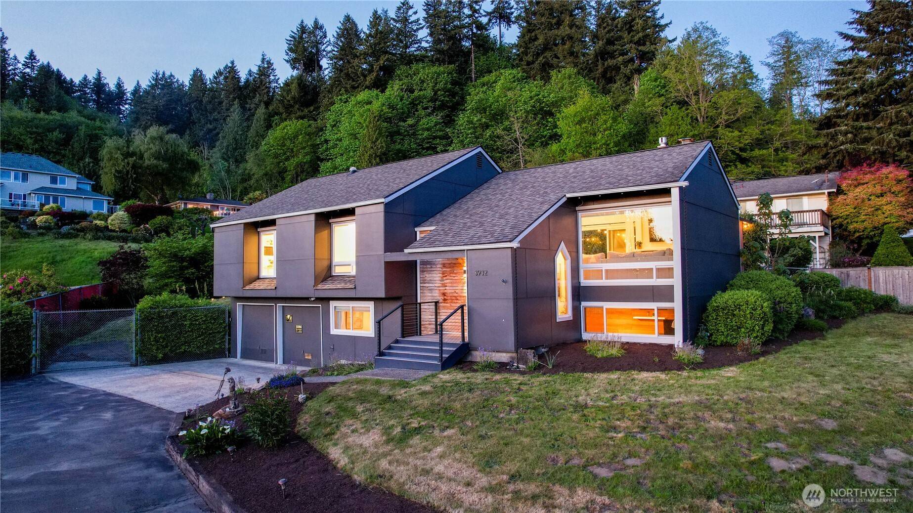 Sammamish, WA 98075,3932 202nd PL SE
