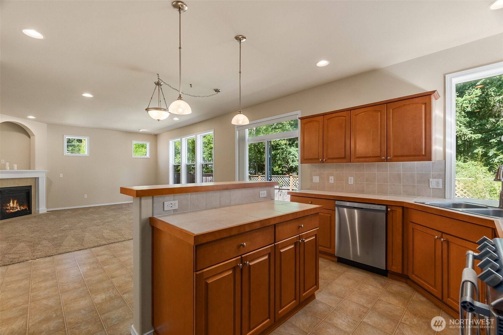 Olympia, WA 98502,4504 5th AVE NW
