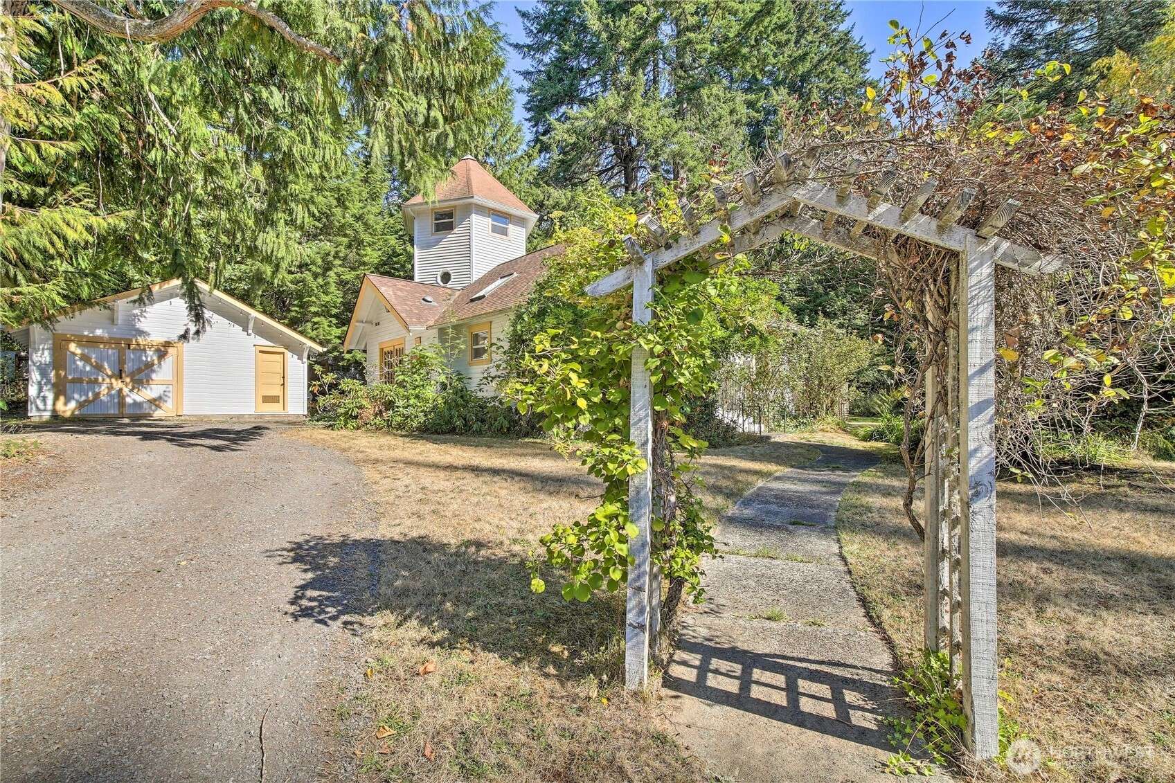 Ashford, WA 98304,33823 State Route 706 E #1