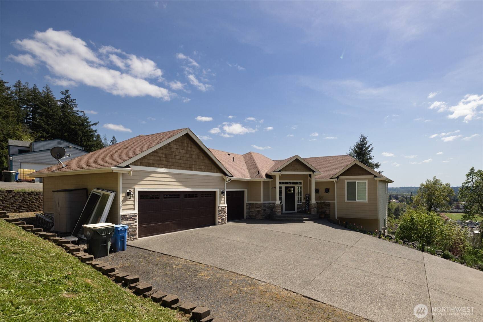 Chehalis, WA 98532,1895 SE Maple DR
