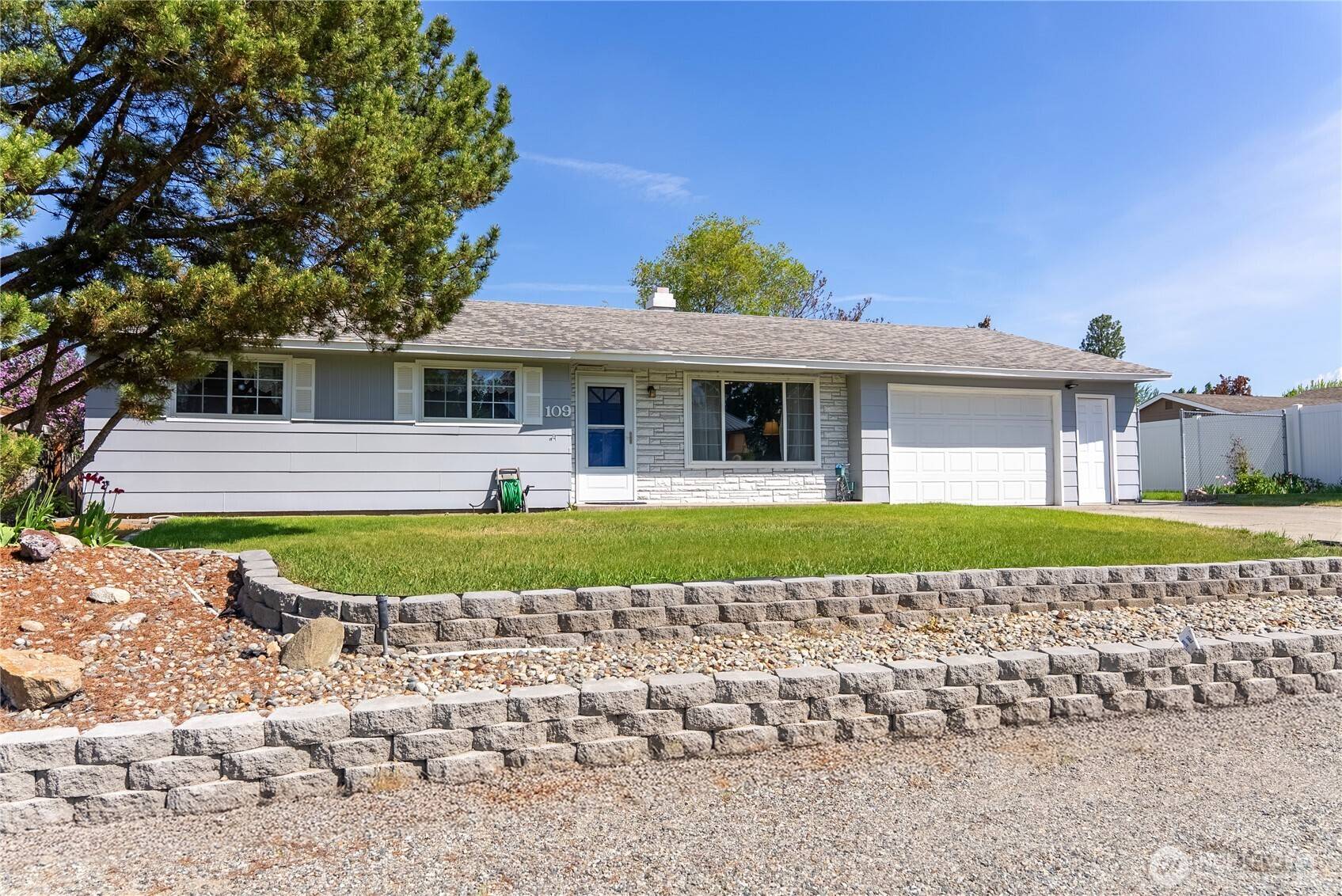 Omak, WA 98841,109 Lime ST