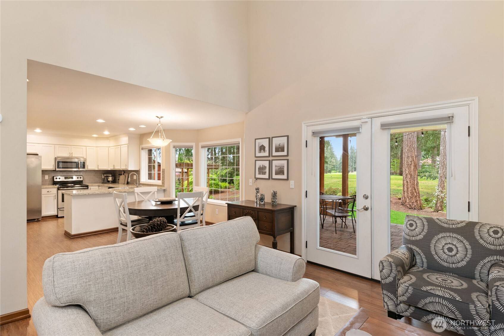 Allyn, WA 98524,120 E Rainier CT