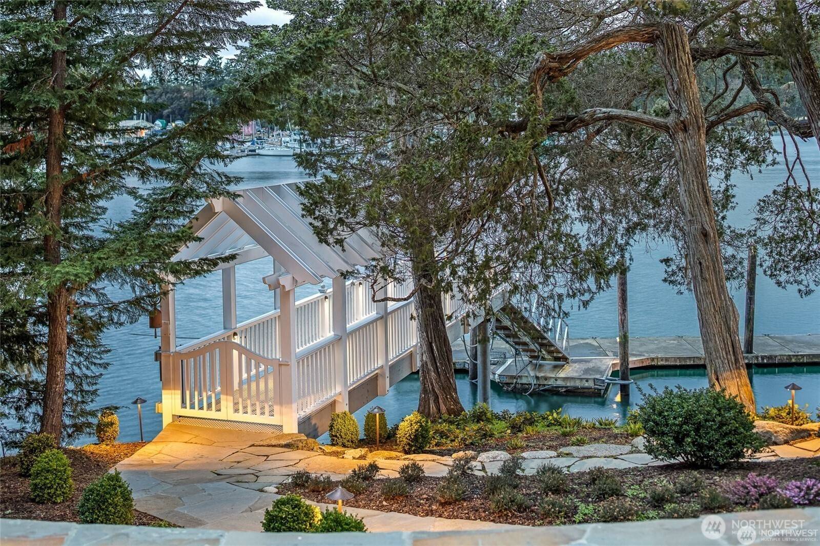 Friday Harbor, WA 98250,95 Laurel Point LN