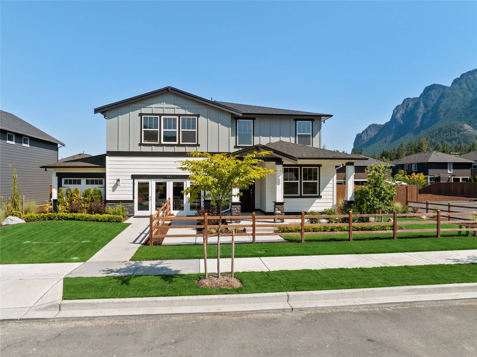 North Bend, WA 98045,794 SE 11th PL #04