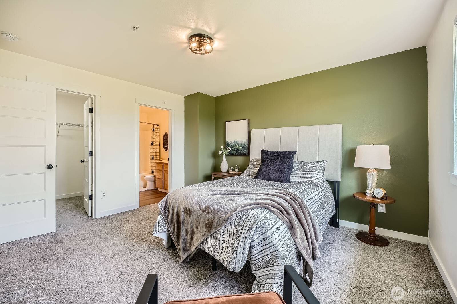 Tacoma, WA 98445,17619 26th AVE E #2