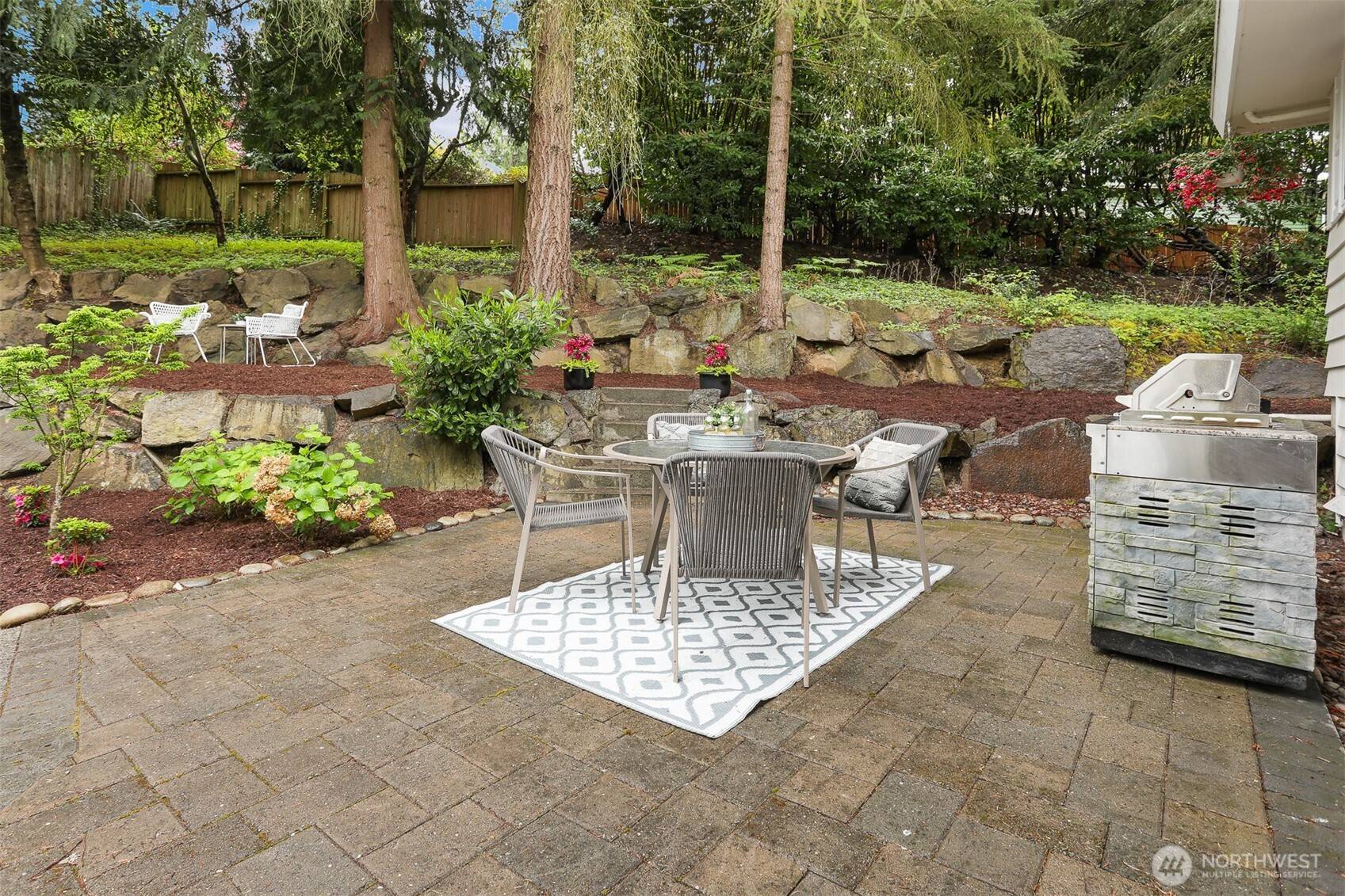 Kenmore, WA 98028,15506 Juanita DR NE