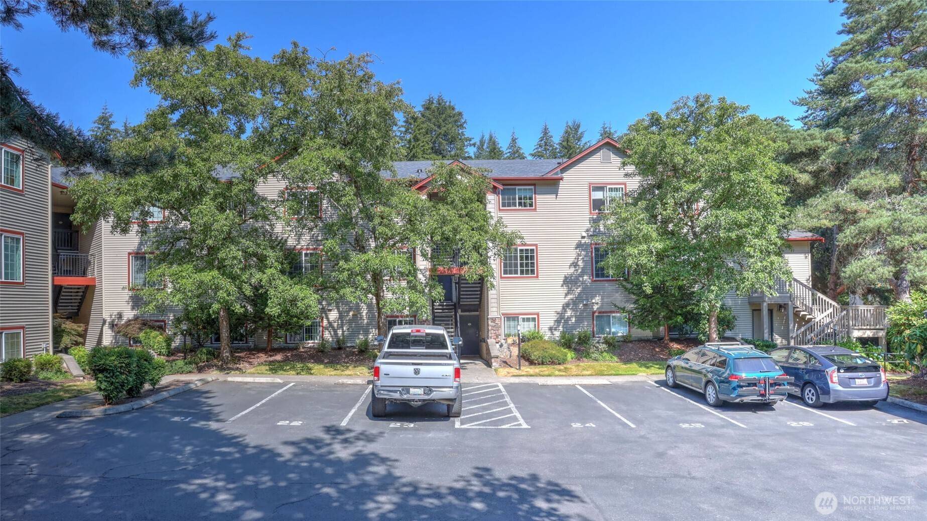 Sammamish, WA 98029,25025 SE Klahanie BLVD #L104