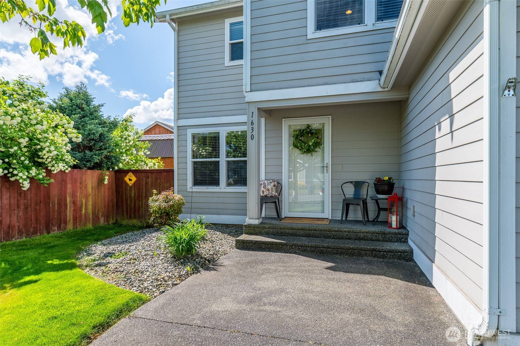 Lynden, WA 98264,1630 Aaron DR