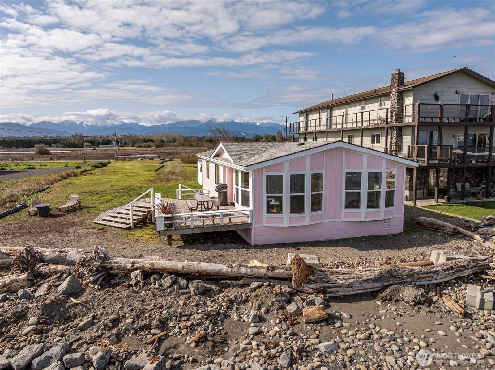 Sequim, WA 98382,361 3 Crabs RD