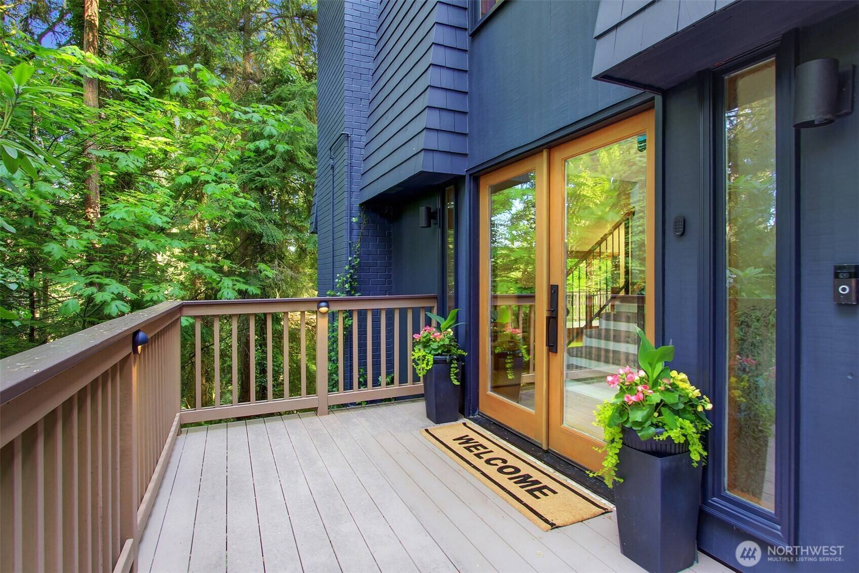 Mercer Island, WA 98040,5320 E Mercer WAY