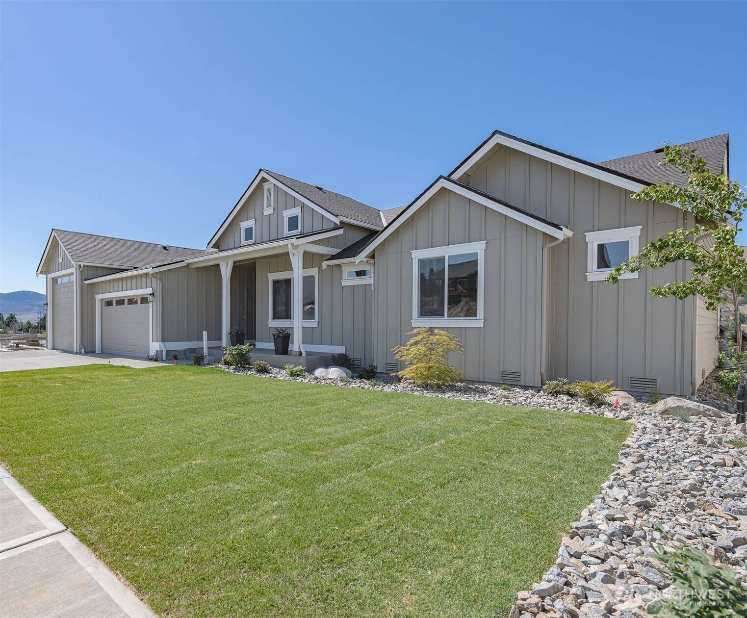 East Wenatchee, WA 98802,642 S Juli AVE