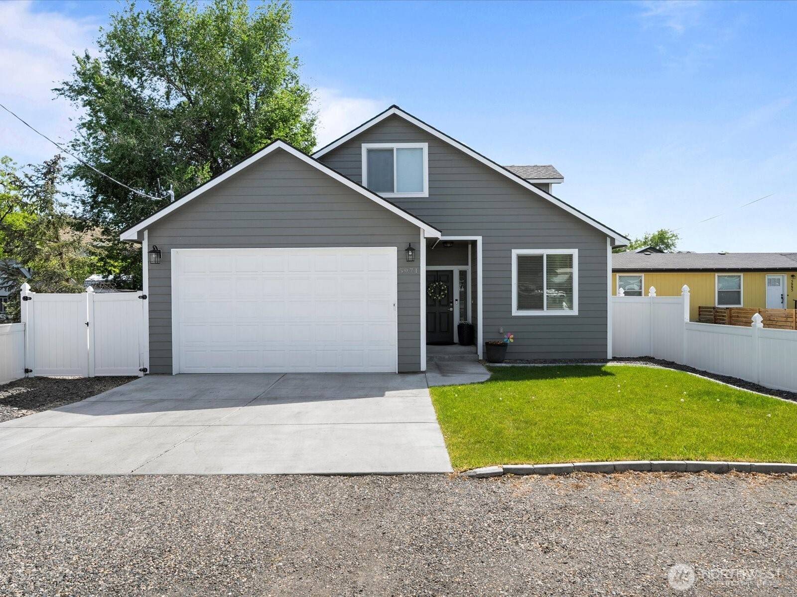 West Richland, WA 99353,5971 Deer ST