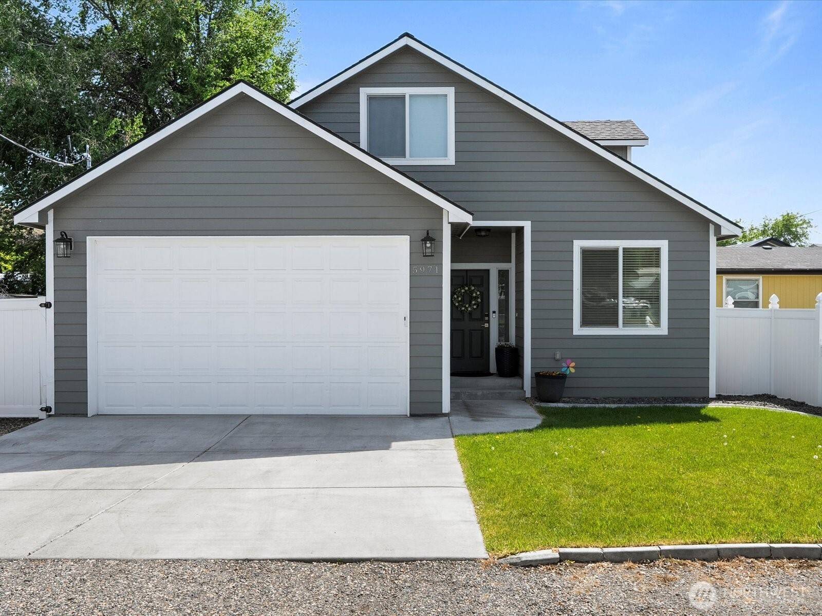 West Richland, WA 99353,5971 Deer ST