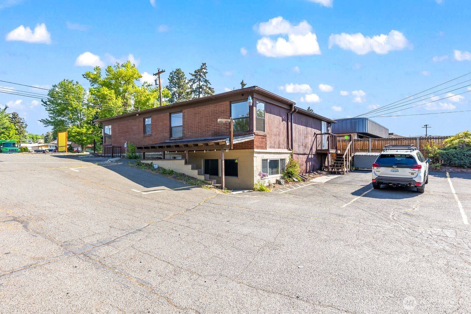 Yakima, WA 98902,3808 Tieton DR