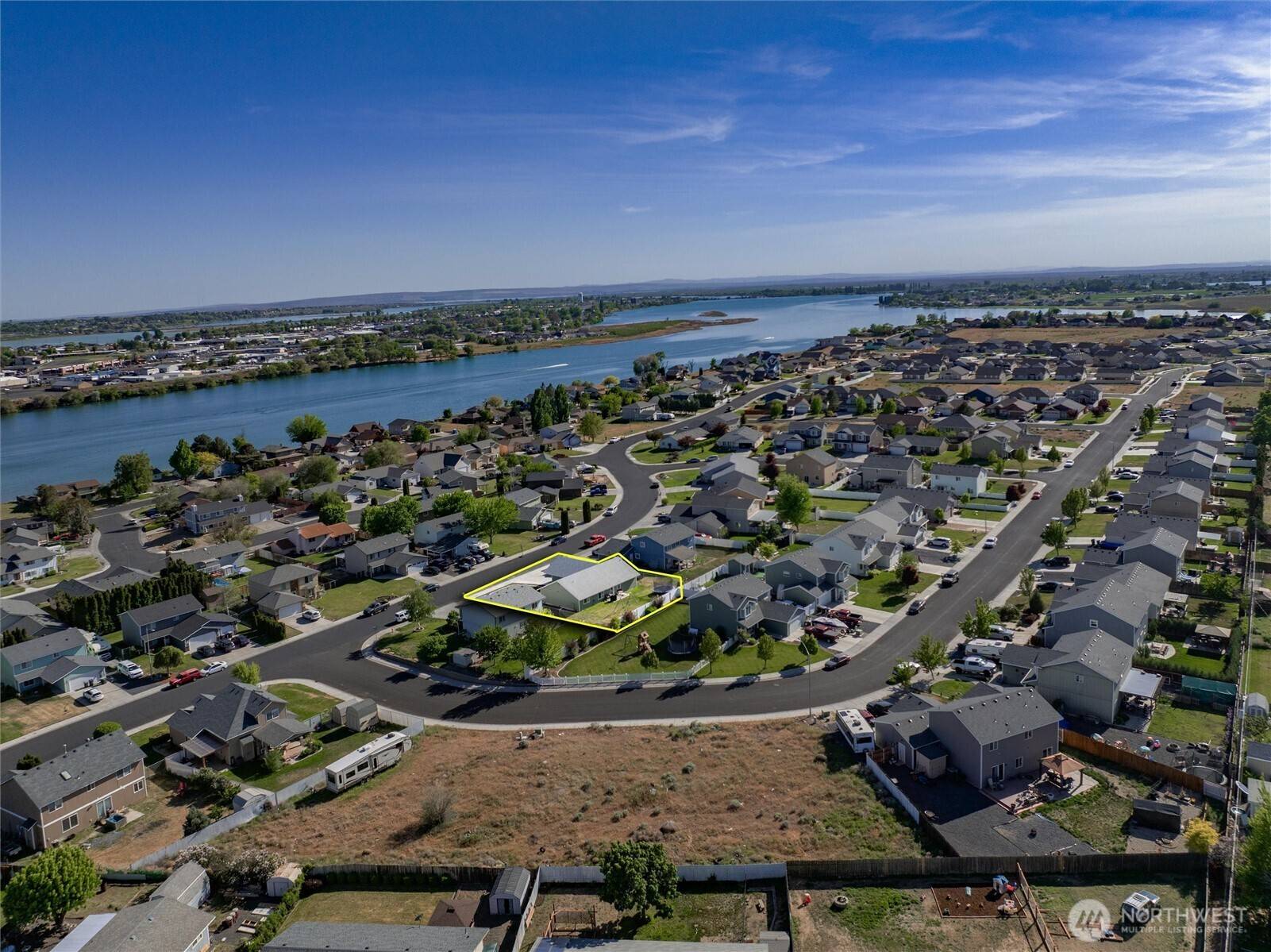 Moses Lake, WA 98837,804 W Windrose DR
