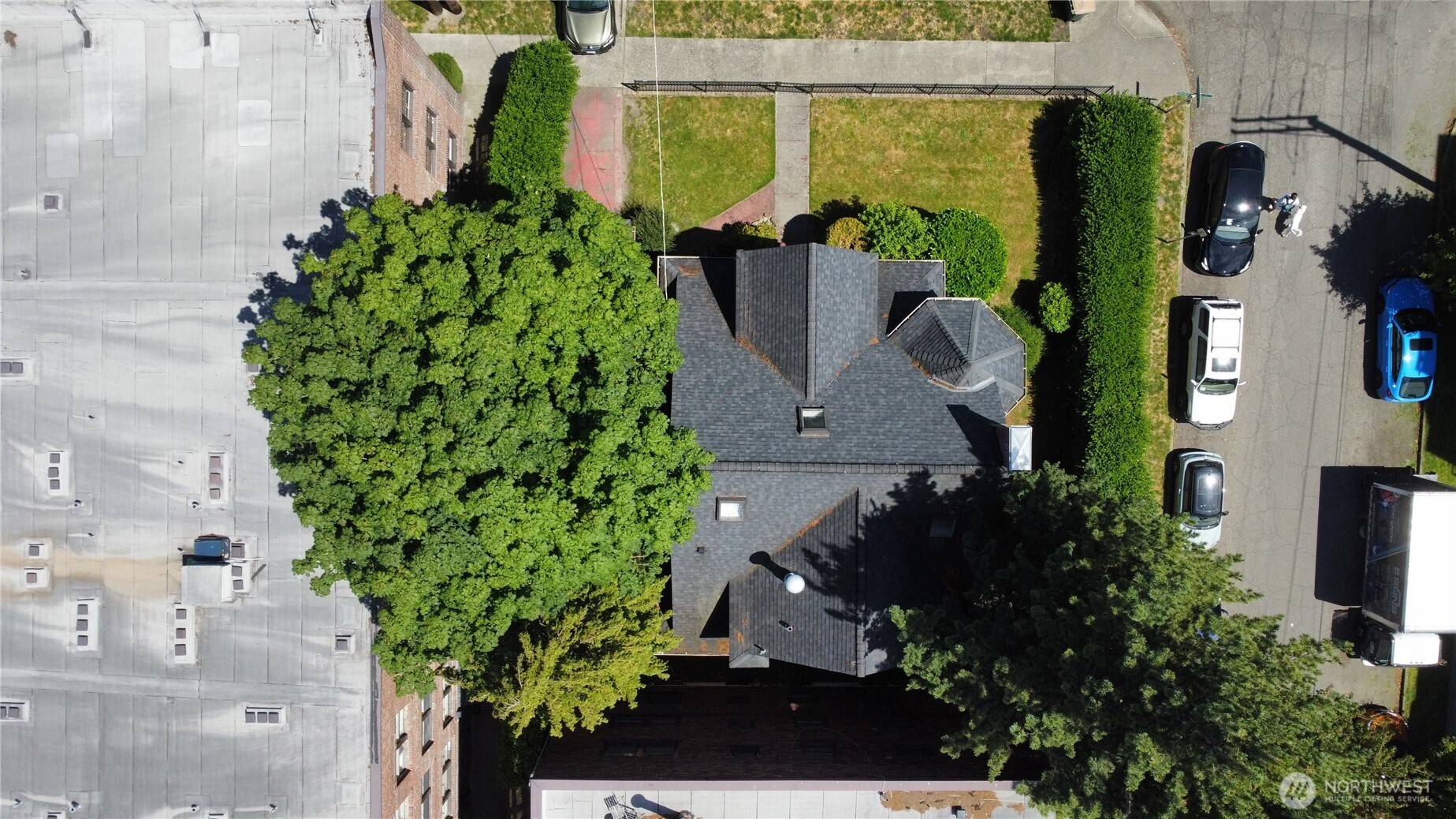 Seattle, WA 98102,301 Belmont AVE E