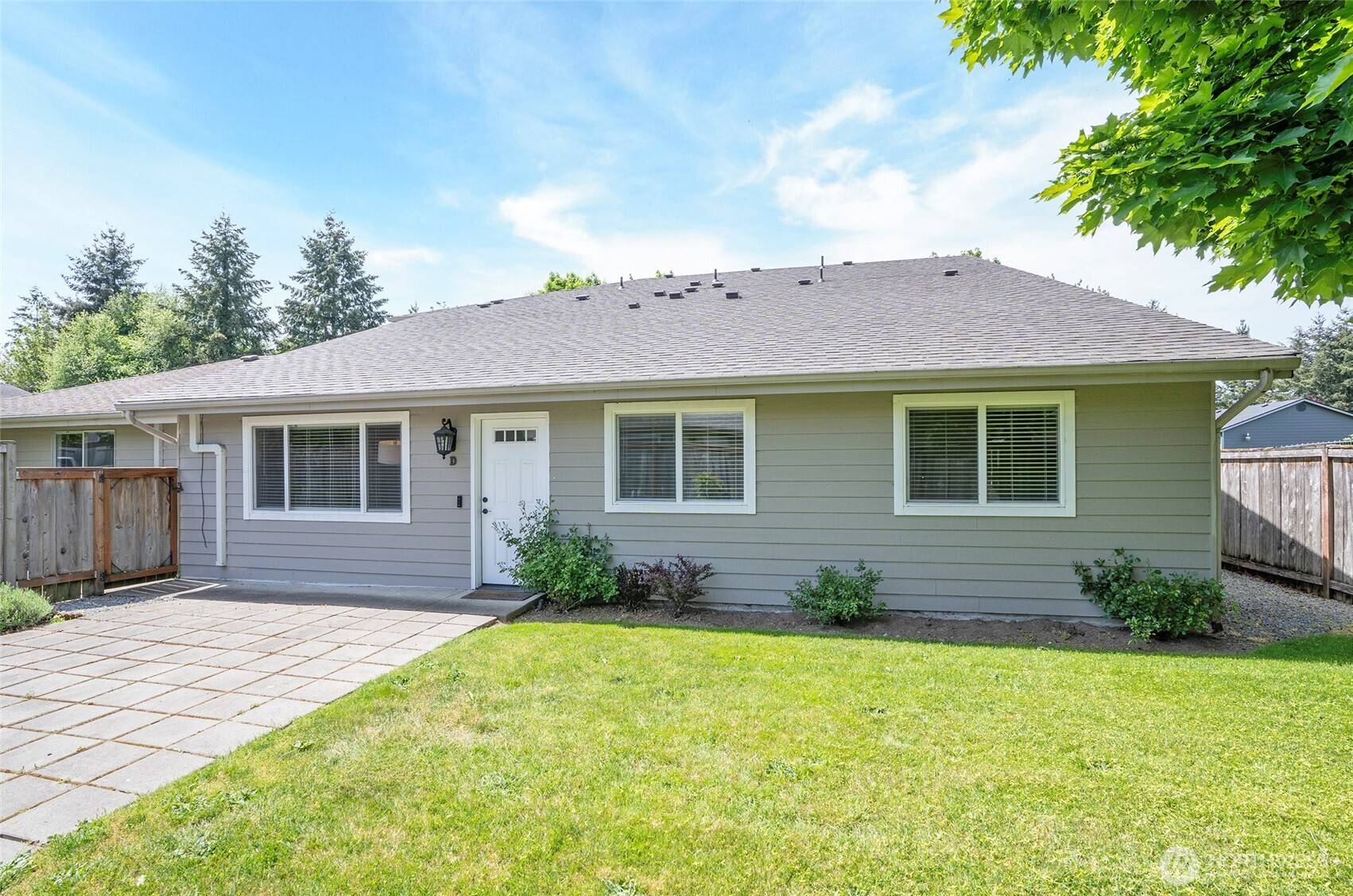 Puyallup, WA 98373,9809 132nd St CT E #D