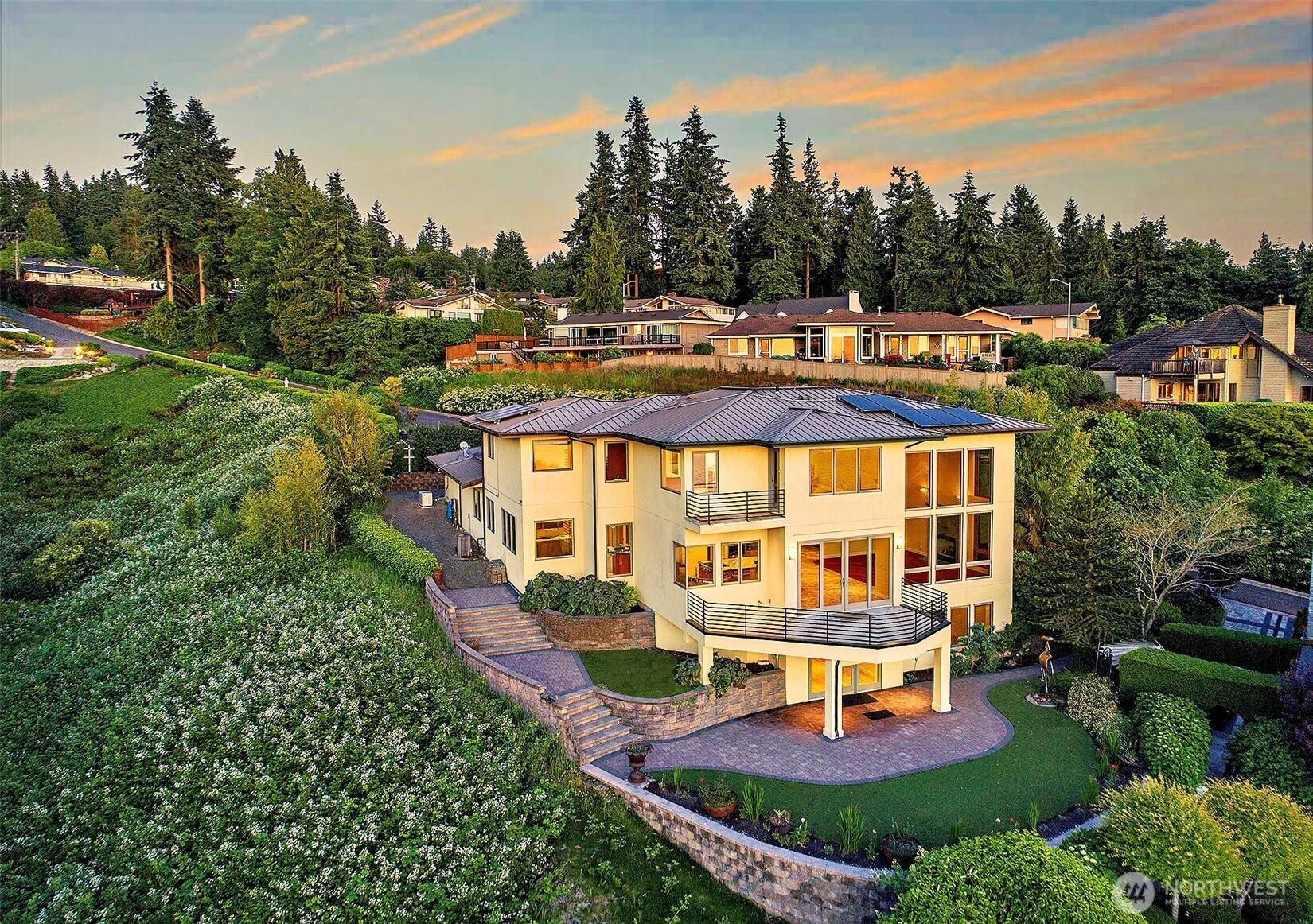 Edmonds, WA 98026,7212 164th ST SW